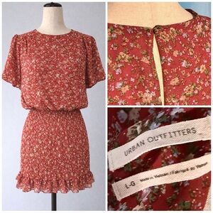 Urban Outfitters floral smocked dress, blousy top- ditsy flowers. 5'7" & under.